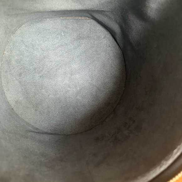 Louis Vuitton Epi Cannes Vanity Handbag Black Cosmetic Case - Picture 13 of 14